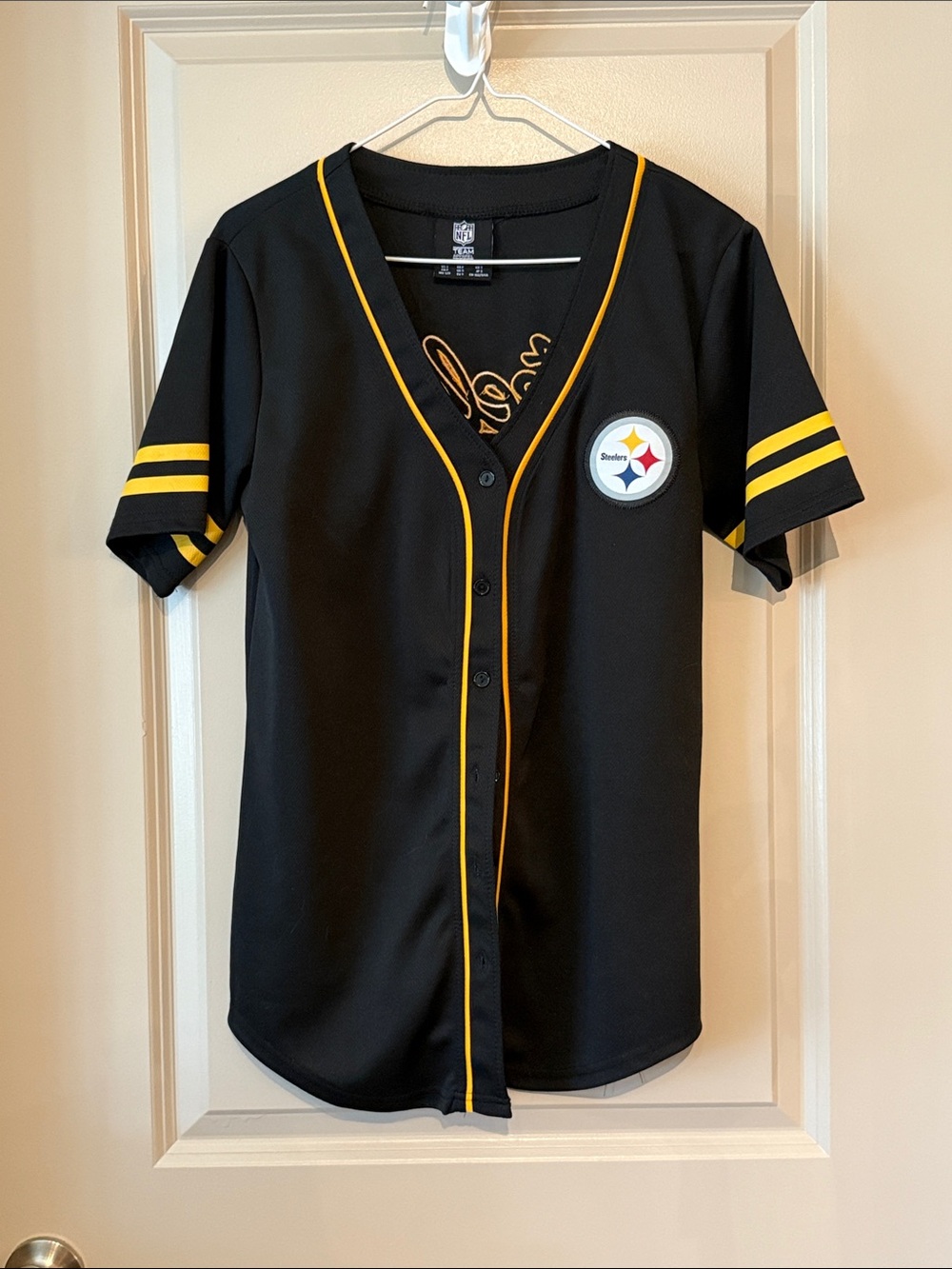 Pittsburgh Steelers Women's Black & Gold Button-Up Jersey